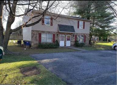 Main picture of 4709 Maple Ave