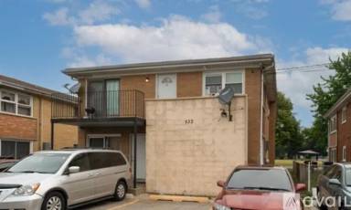 Main picture of 533 Green Oaks Ct S