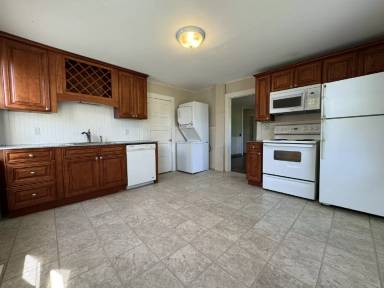 Main picture of 46 Old Amherst Road