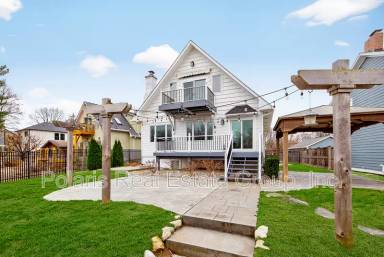 Main picture of 2222 E 75th St