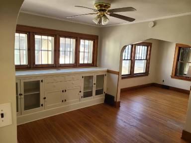 Main picture of 3827 University Ave