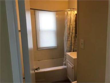 Main picture of 1403 Laurel Dr