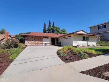 Main picture of 821 Lori Ln