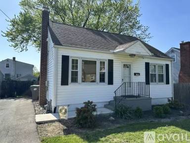 Main picture of 1908 Harrison Ave
