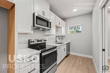 Main picture of 3125 3rd Ave