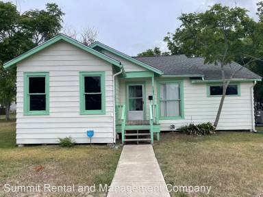 Main picture of 1101 E Brazos St