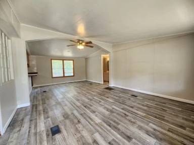 Main picture of 9150 SE 197th Ave