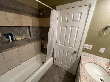 Main picture of 601 W 30th St