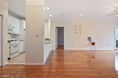 Main picture of 518 Monroe St