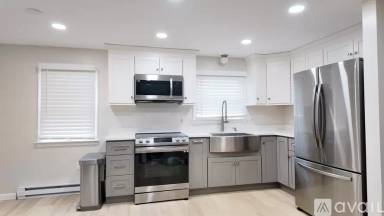 Main picture of 27 5th Ave