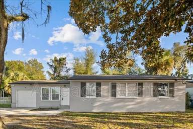 Main picture of 884 Kennard St