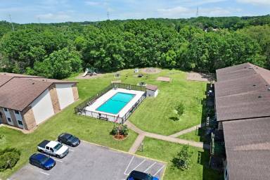 Main picture of Oak Grove Apartments
