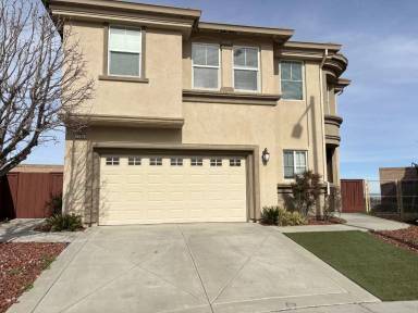 Main picture of 1700 Palacio Dr