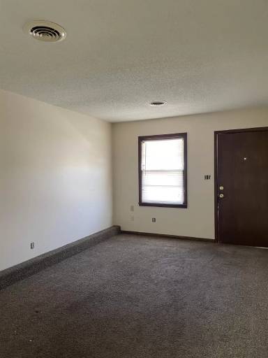 Main picture of 2900 Jefferson St