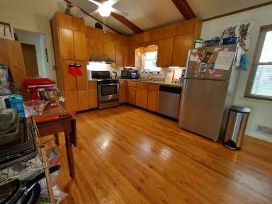 Main picture of 460 Forest Rd