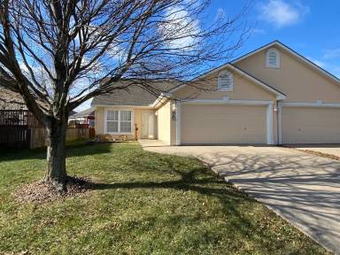 Main picture of 3906 SW Chartwell Ct