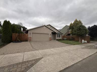 Main picture of 13825 SE 139th Ave