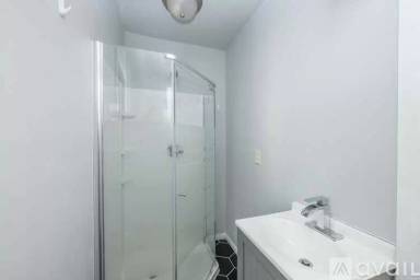 Main picture of 6014 W Lincoln Ave