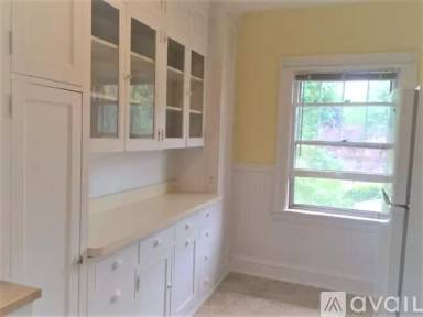 Main picture of 5020 Russell Ave S