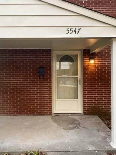 Main picture of 5547 Verona Rd