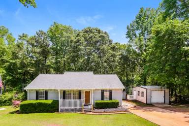 Main picture of 210 Prestigious Pl