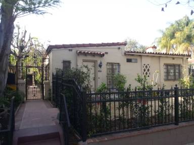 Main picture of 847 N Formosa Ave