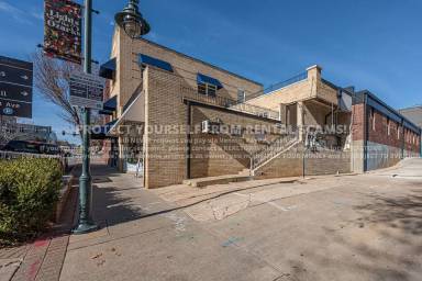 Main picture of 315 N Eureka Aly