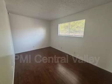 Main picture of 1451 Denver Ave