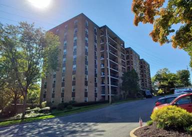 Main picture of 1375 Pershing Blvd