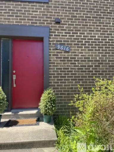 Main picture of 9616 Shadow Oak Dr