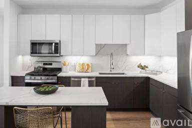 Main picture of Ivy & Green