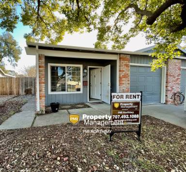 Main picture of 456 Yellowstone Dr