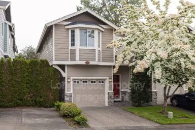 Main picture of 2156 NE Multnomah St