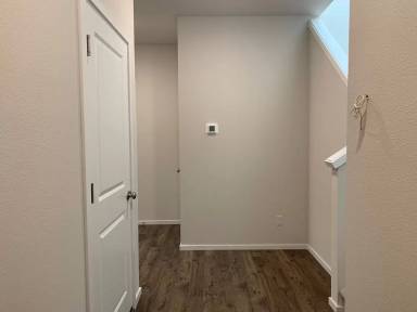 Main picture of 4934 NE 24th Ave