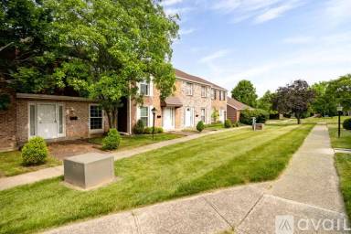 Main picture of 2215 Barclay Ct