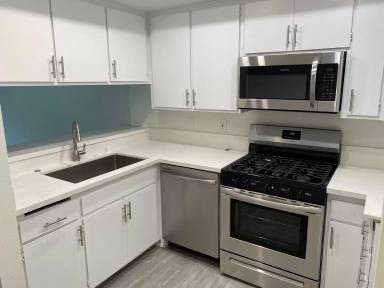 Main picture of 349 S Madrona Ave