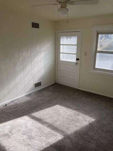 Main picture of 15357 Church St
