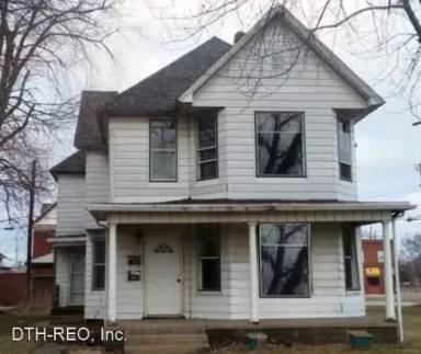 Main picture of 911 Ohio St