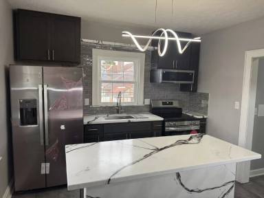 Main picture of 952 Bulen Ave