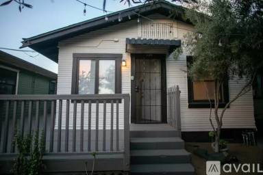 Main picture of 139 25th St