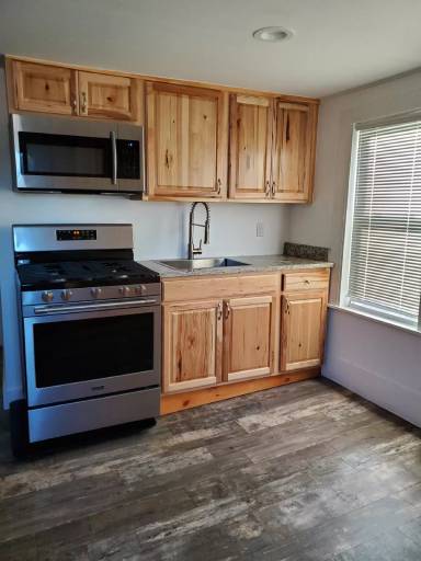 Main picture of 195 Broadway - 3