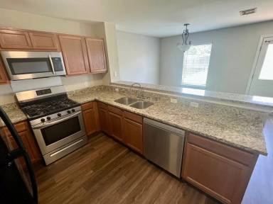 Main picture of 230 Jack Rabbit Ln