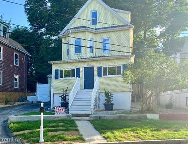 Main picture of 63 E Albion St