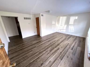 Main picture of 815 Broad St