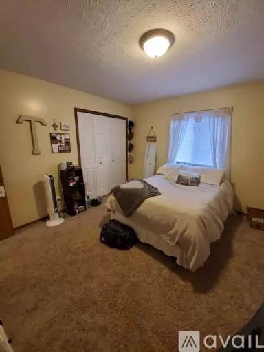 Main picture of 6282 2nd Ave