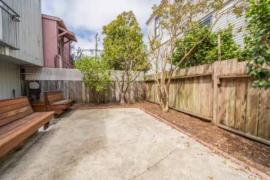Main picture of 115 Leese St