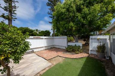 Main picture of 639 Westbourne St