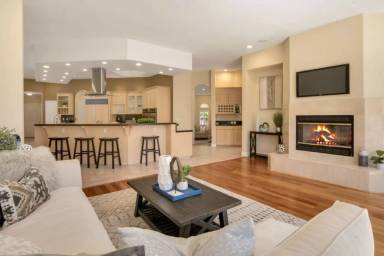Main picture of 18233 Saratoga Los Gatos Rd