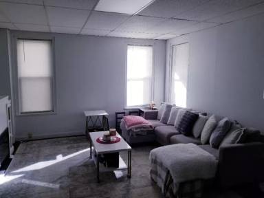 Main picture of 21 N Green St