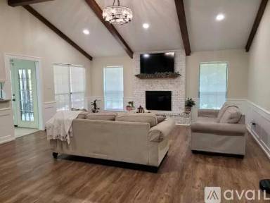Main picture of 504 Brookhollow Dr